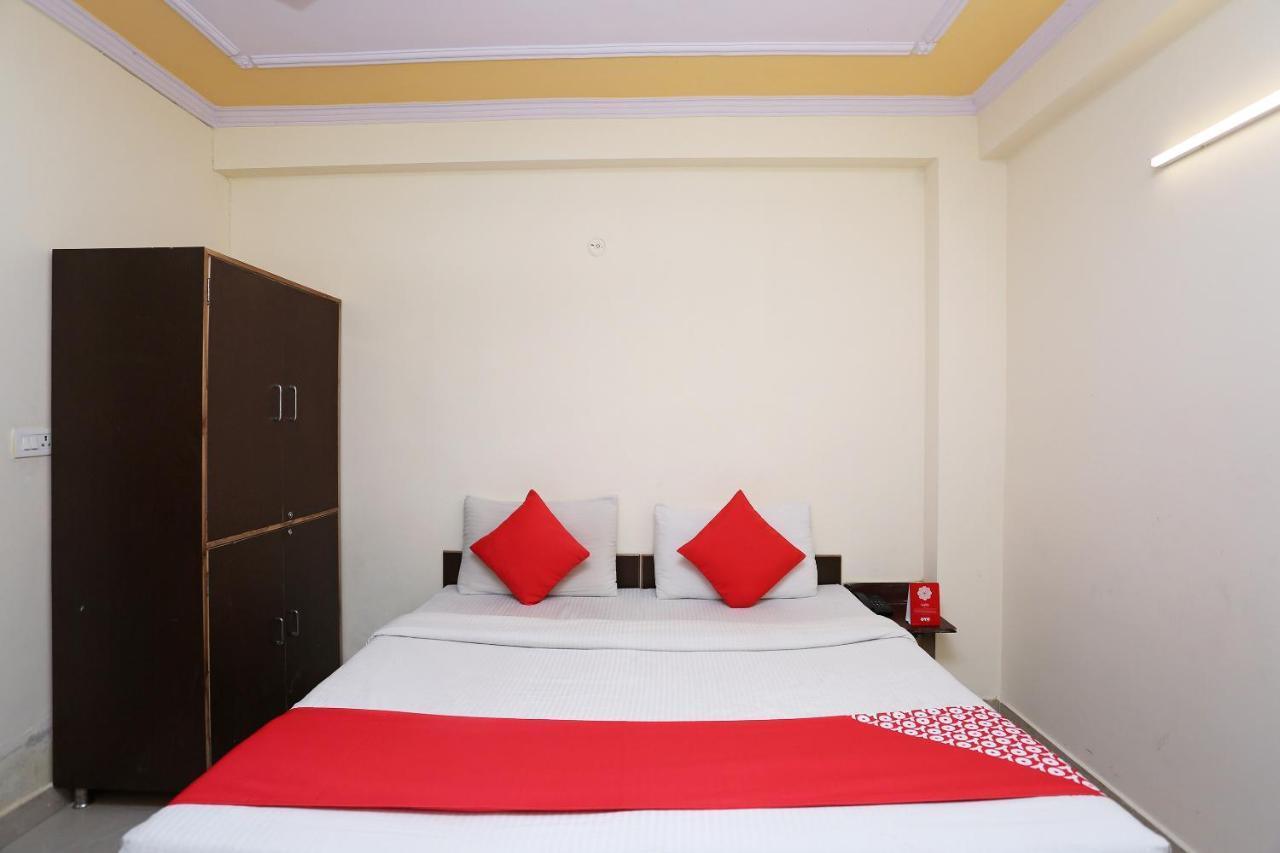 Hotel O Airport Plaza By Palace New Delhi Exterior photo